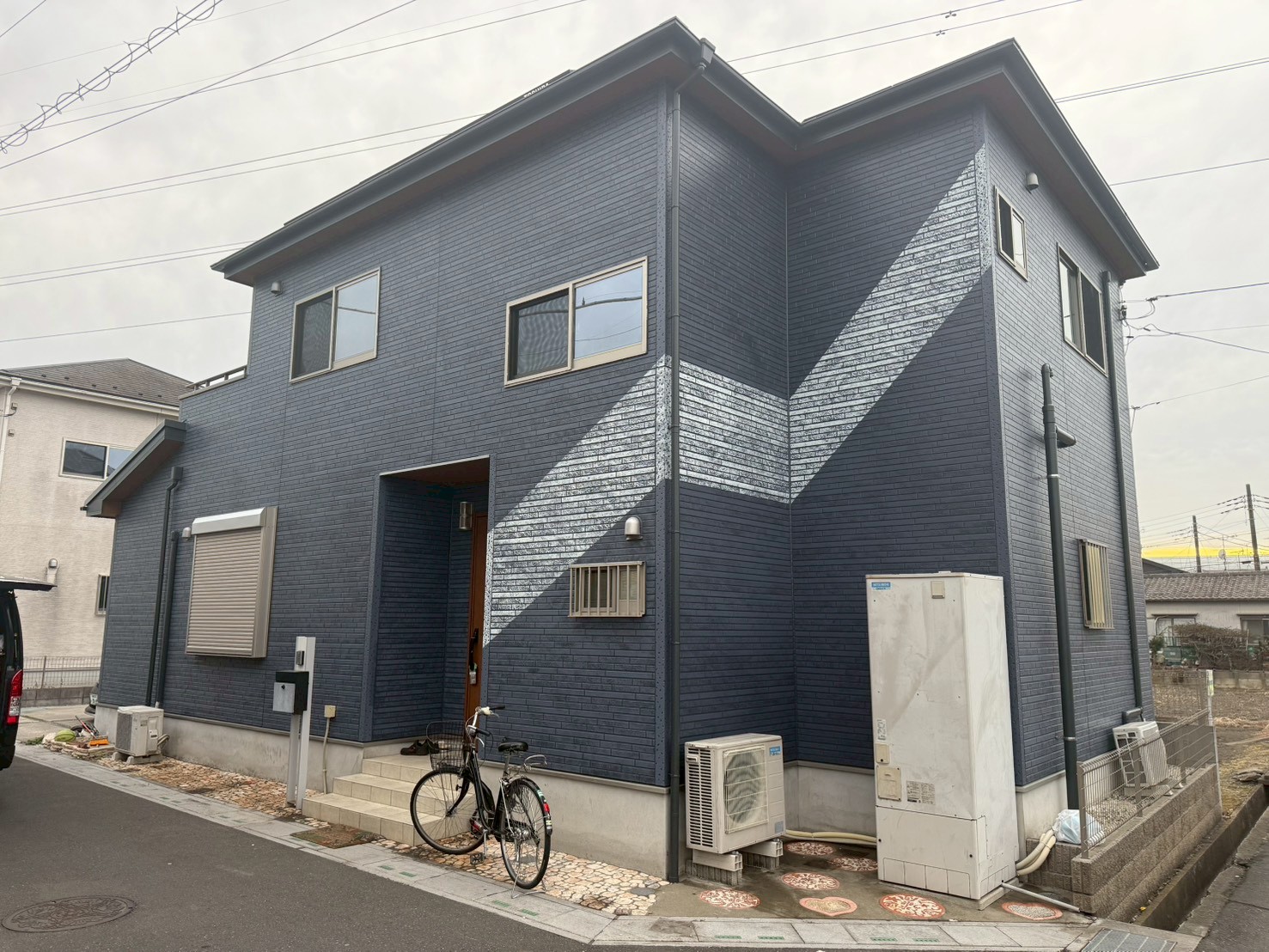 三郷市 外壁塗装 施工後 外観全景(正面)