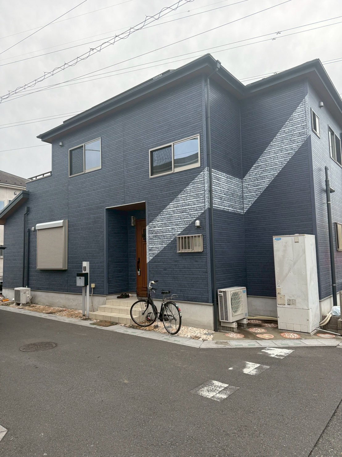 三郷市 外壁 施工後 意匠パターン面の質感