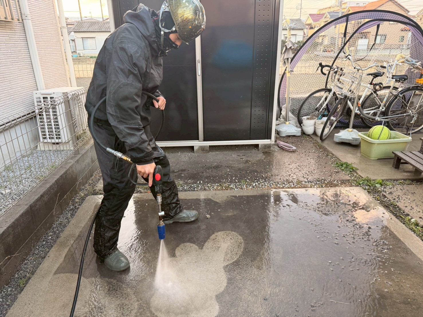 三郷市 高圧洗浄(ベランダ床・外構)