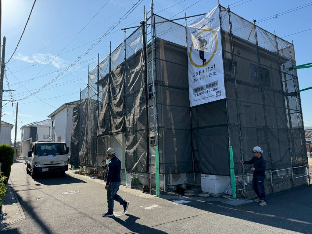 三郷市 外壁塗装 足場設置後 メッシュシート飛散防止