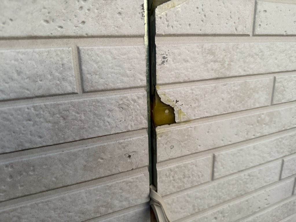 三郷市 外壁 下地補修 成形・ならし