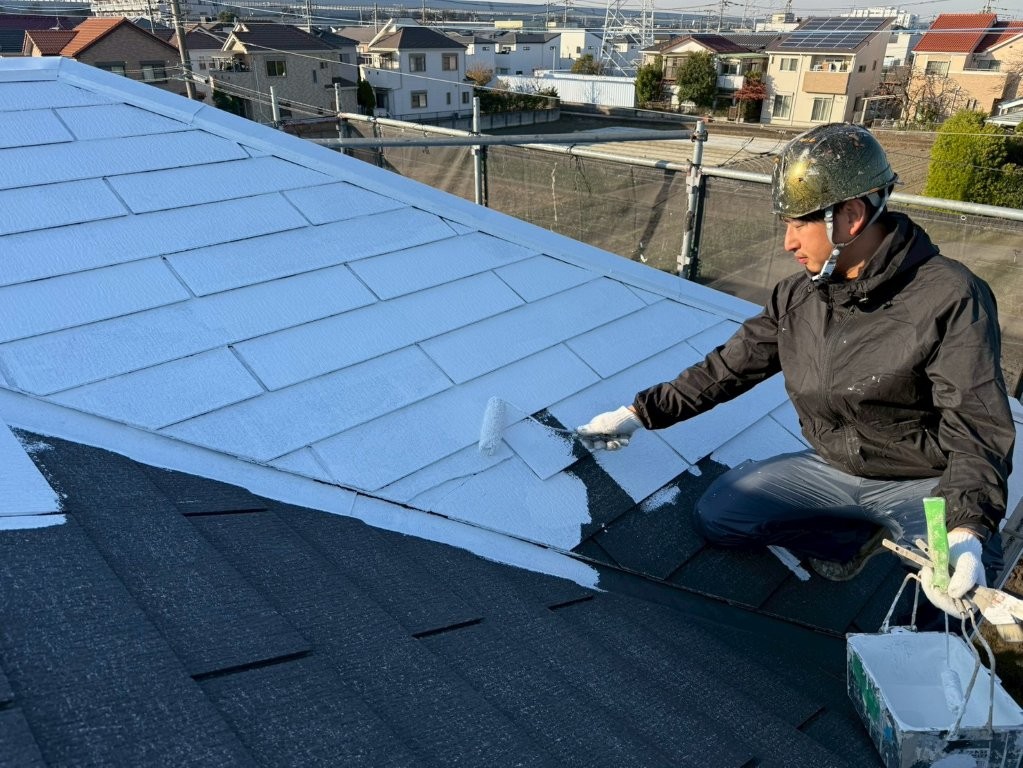 三郷市 屋根 下塗り 完了状態