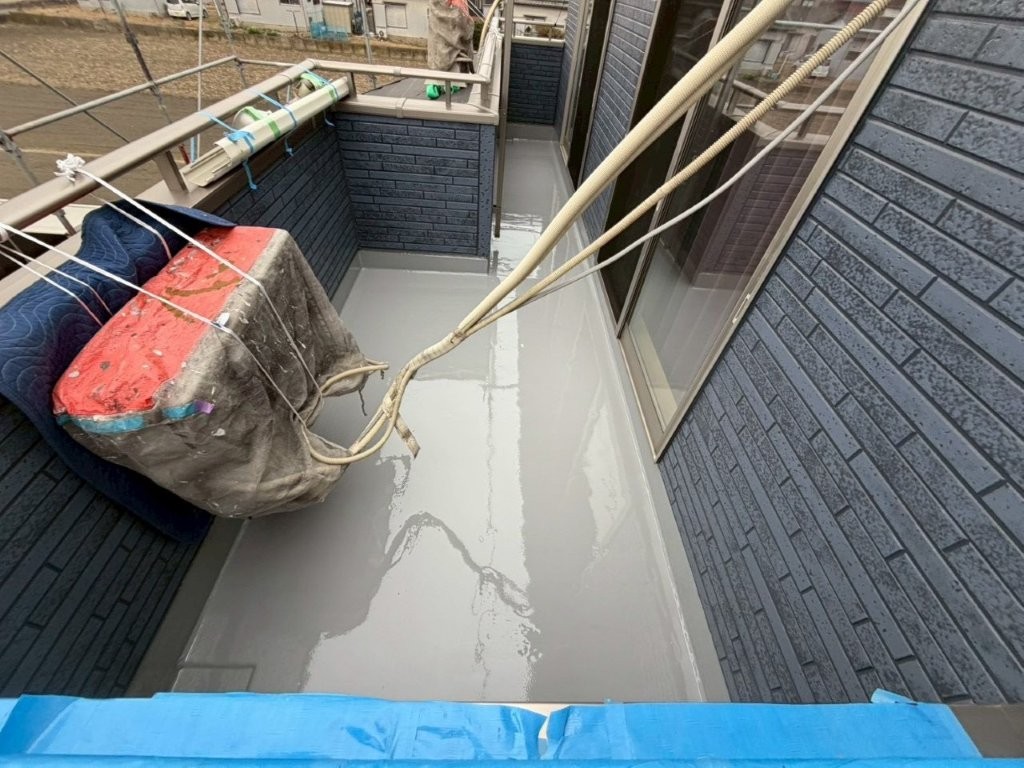 三郷市 ベランダ防水 サラセーヌK 2層目 俯瞰写真