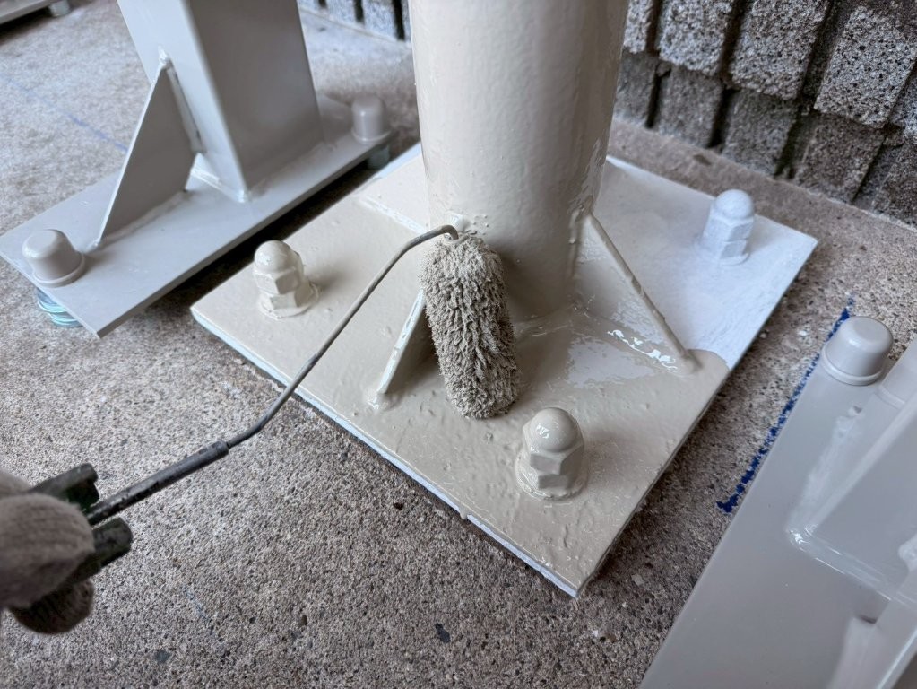 東京都江戸川区西葛西 自転車置き場鉄骨塗装 上塗り後 鉄骨全景