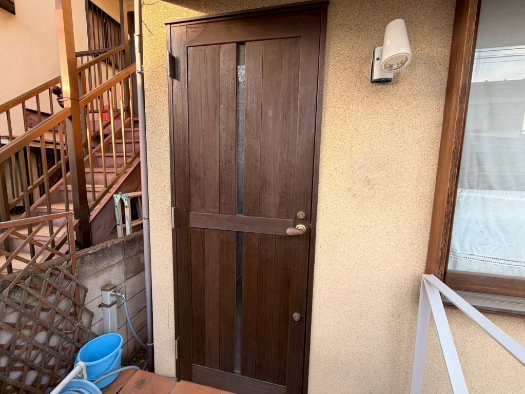 東京都西東京市保谷 木部塗装後 玄関ドア 塗装中仕上げ確認