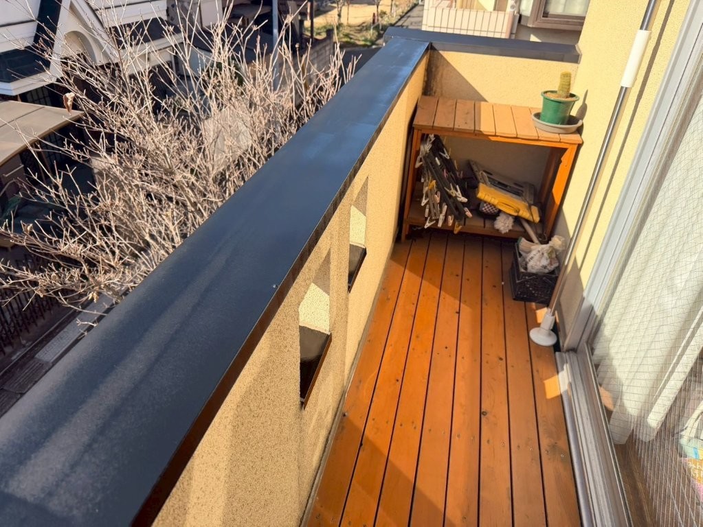 東京都西東京市保谷 鉄部塗装後 笠木仕上がり