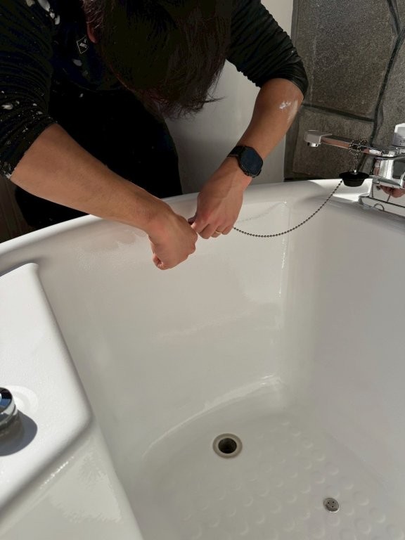 千葉県長生郡長生村 ホテル FRP浴槽再生塗装 排水部復旧