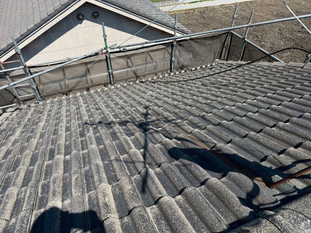 玄関まわりの土間洗浄作業