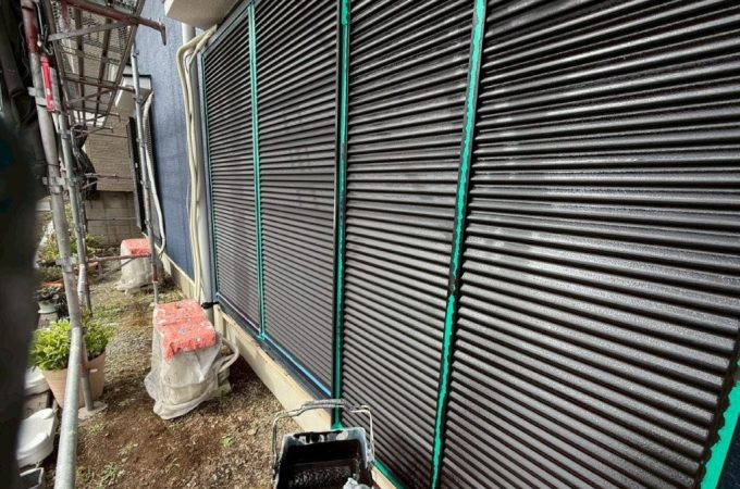埼玉県三郷市高洲Y様邸 シャッター塗装完工後の仕上がり