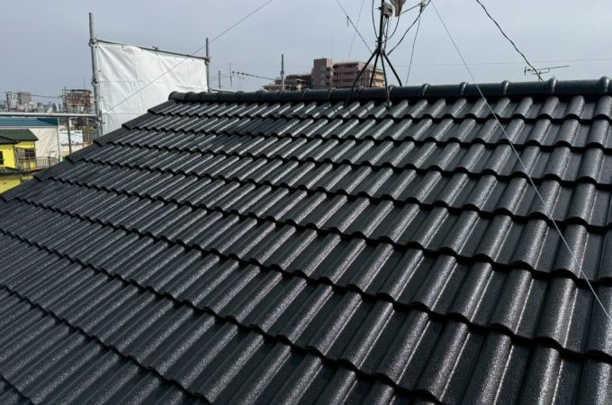 埼玉県三郷市高洲Y様邸 大屋根上塗り塗装後 全体状態