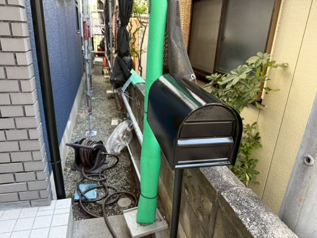 埼玉県三郷市高洲Y様邸 ポスト塗装完了後の仕上がり