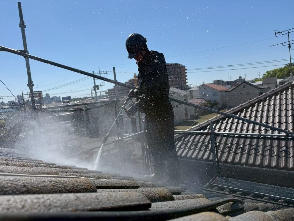 埼玉県三郷市高洲 屋根塗装 高圧洗浄 屋根洗浄