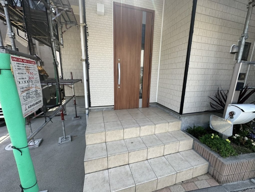 埼玉県さいたま市西区 T様邸 玄関まわり養生前確認