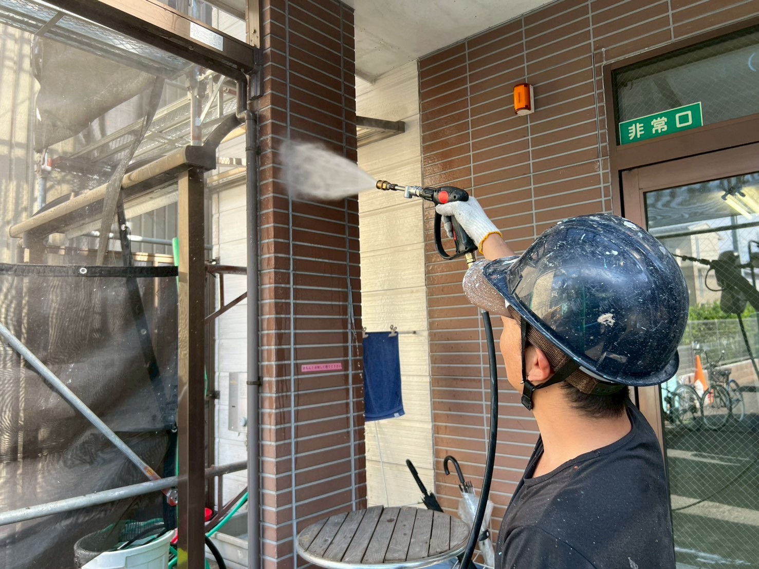 東京都葛飾区 営業所 玄関まわり高圧洗浄