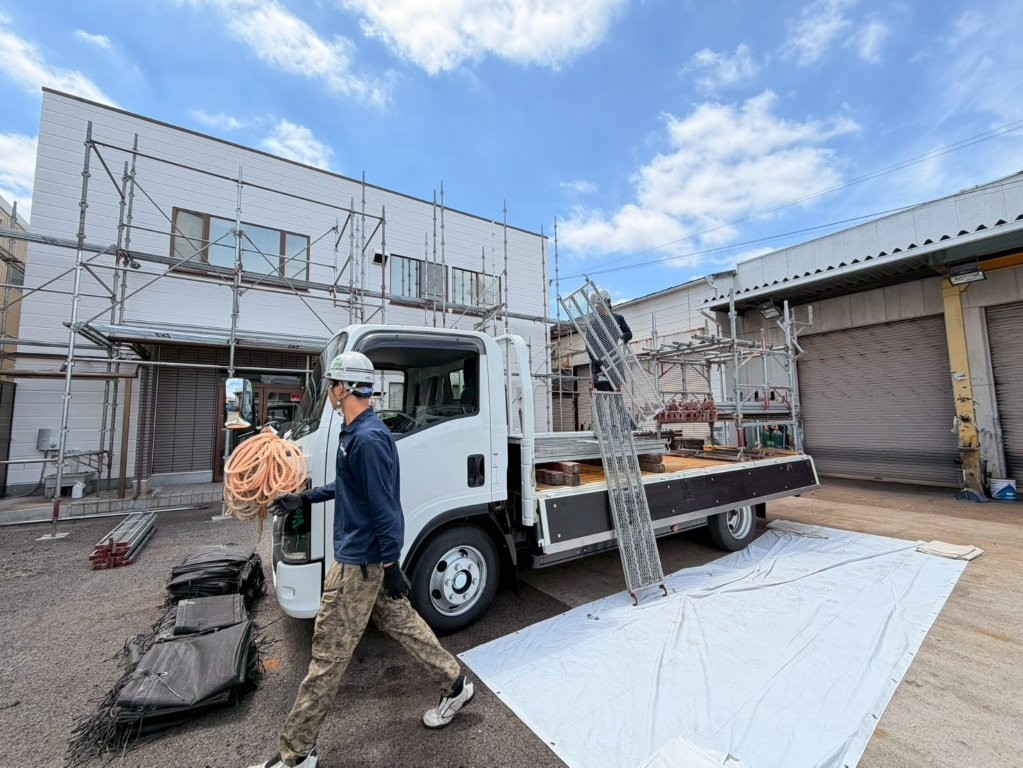 東京都葛飾区 事務所 足場資材搬出作業