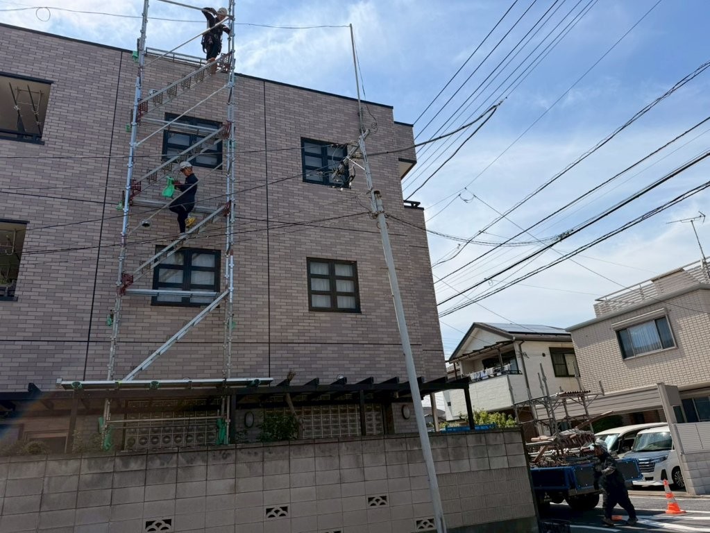 東京都葛飾区水元 屋上防水工事 部分足場設置状況