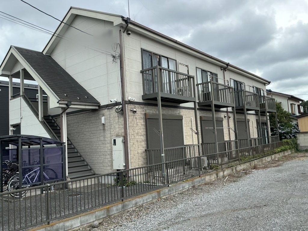 埼玉県越谷市 賃貸アパート 外壁塗装 施工前 建物外観